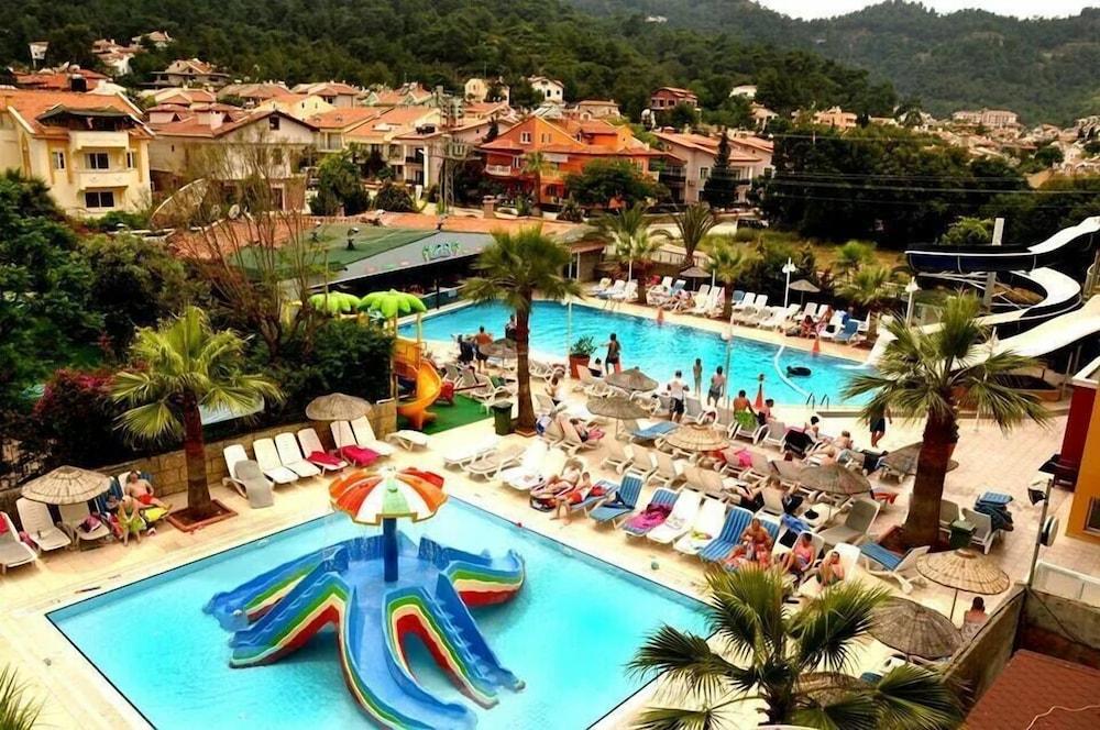 Club Alpina Hotel Marmaris Exterior foto