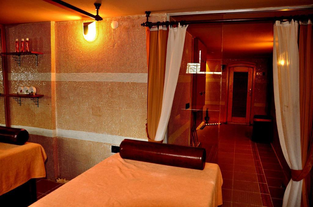 Club Alpina Hotel Marmaris Exterior foto