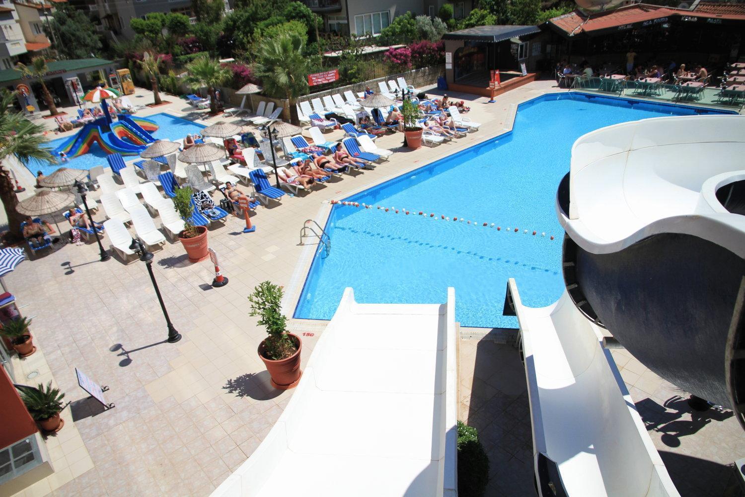 Club Alpina Hotel Marmaris Exterior foto